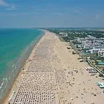 Apartamento Welcoming Flat With Private Garden-beahost Bibione