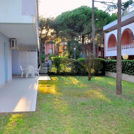 Welcoming Flat With Private Garden - Beahost