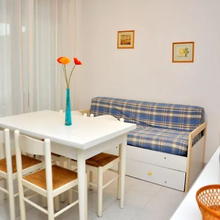 Welcoming Flat With Private Garden - Beahost Apartamento Bibione