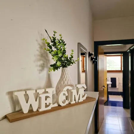 Apartment Welcoming Flat Just A Short Walk From The Sea